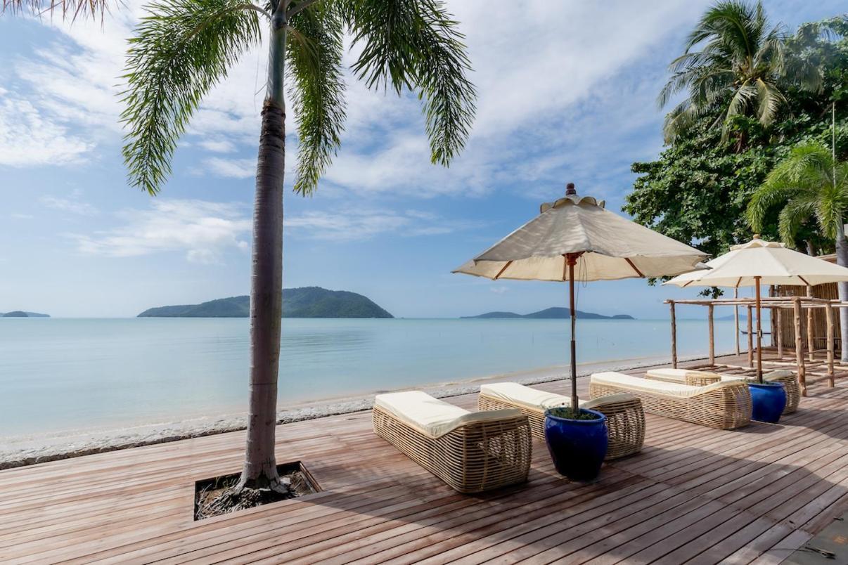 Poppy Beachfront Residence Rawai Room photo